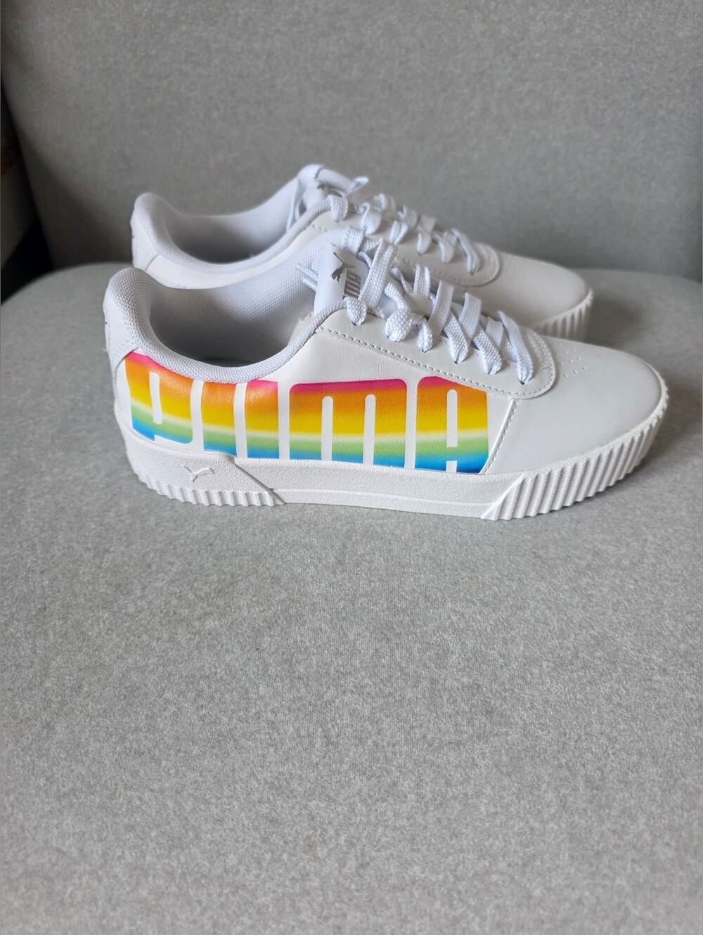 PUMA White Sneakers with Rainbow Stripes 6C Junior Width-M